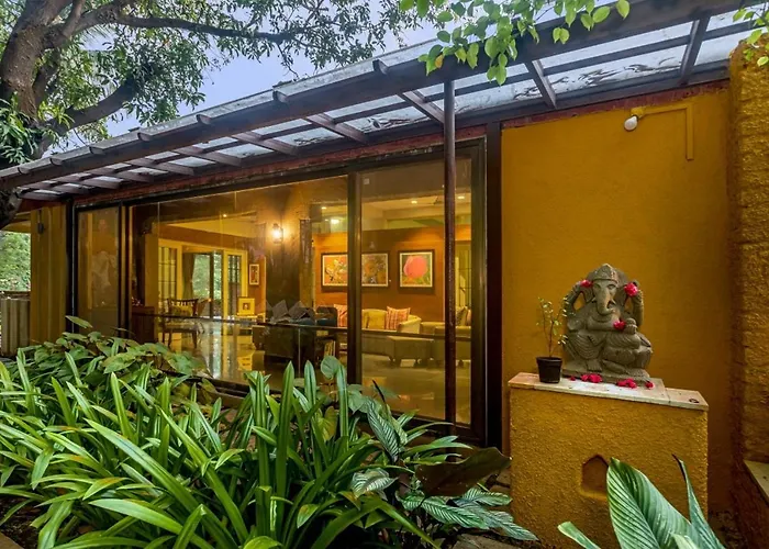 Saffronstays Ambe Moha - 2Bhk Veg Villa With Pool, Gazebo, Library & Mango Groves In Karjat